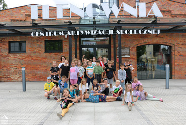 Wakacje z podróżami