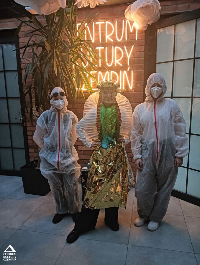 Kosmiczna podróż w czasie...